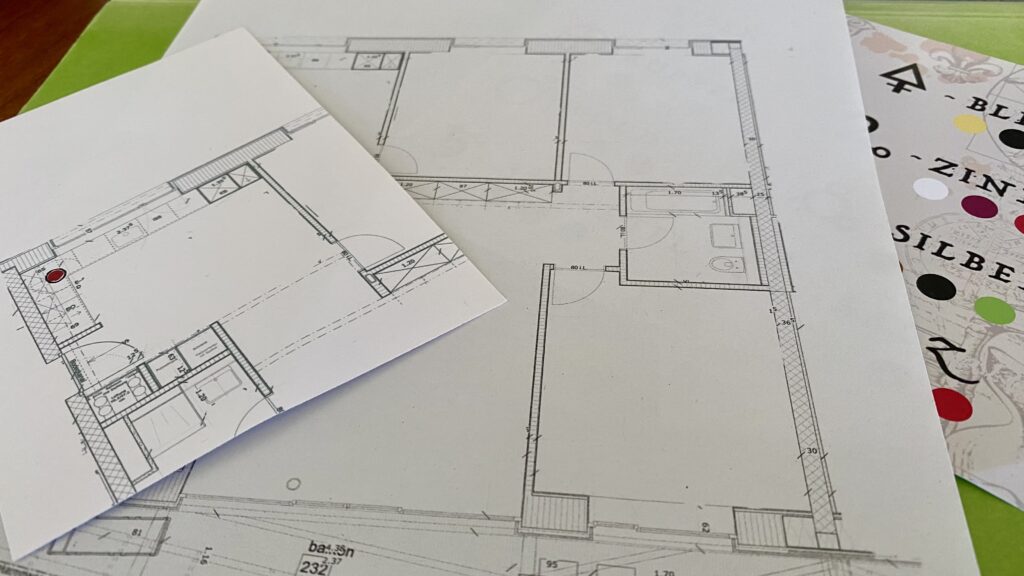 Grundriss mit Karte